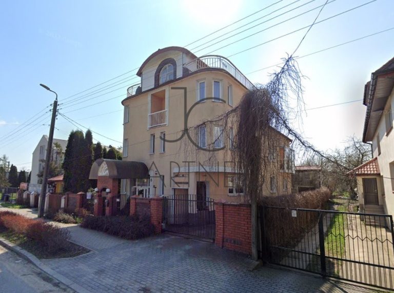 Budynek mieszkaniowo-usługowy 630 m2, Konstancin J
